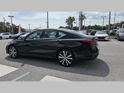 Used 2021 Nissan Altima 2.5 SR w/ SR Premium Package FWD image 28