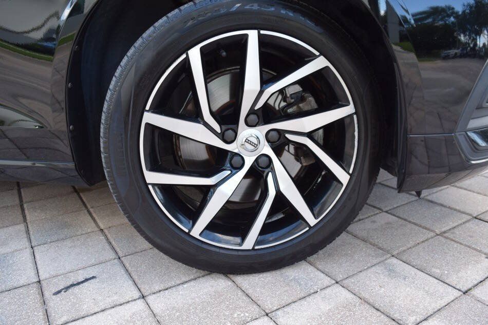 Used 2019 Volvo S60 T5 Momentum w/ Premium Package FWD image 88
