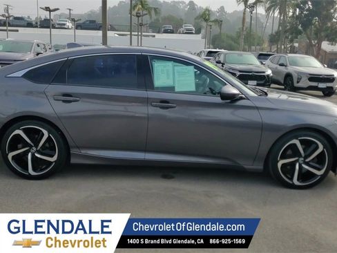 Used 2019 Honda Accord Sport image 8