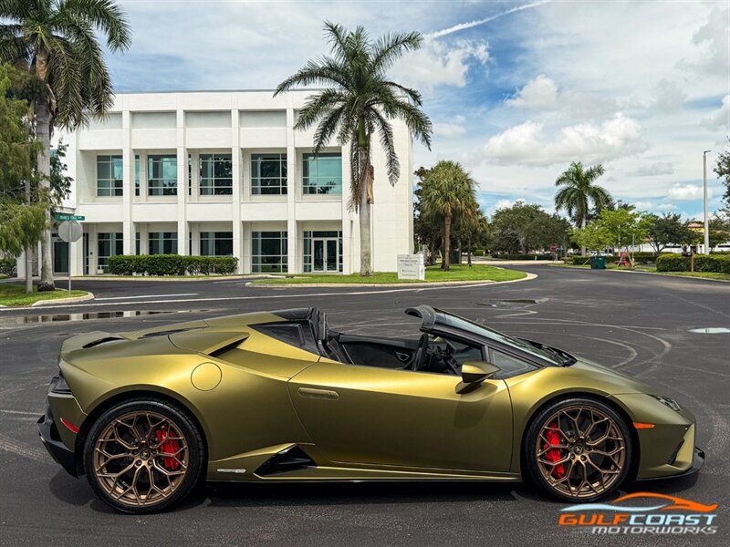 Used 2022 Lamborghini Huracan EVO RWD image 53