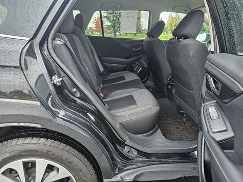 Used 2023 Subaru Outback Premium image 18
