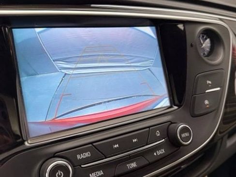 Used 2020 Buick Envision Preferred FWD image 52