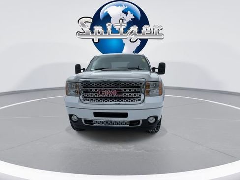 Used 2013 GMC Sierra 2500 Denali image 3