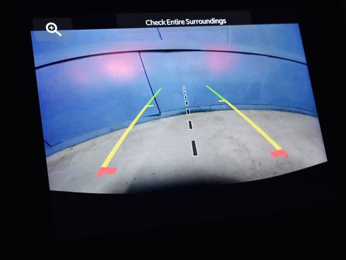 Used 2023 Jeep Grand Cherokee L Laredo image 11