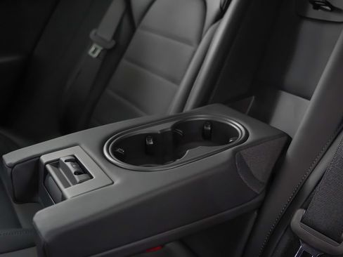 Certified 2025 Porsche Panamera 4 AWD/4WD image 19