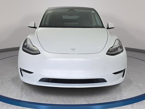 Used 2023 Tesla Model Y Long Range image 2