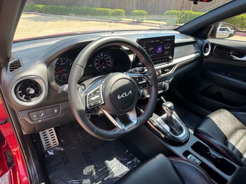 Used 2023 Kia Forte GT w/ GT2 Package FWD image 21