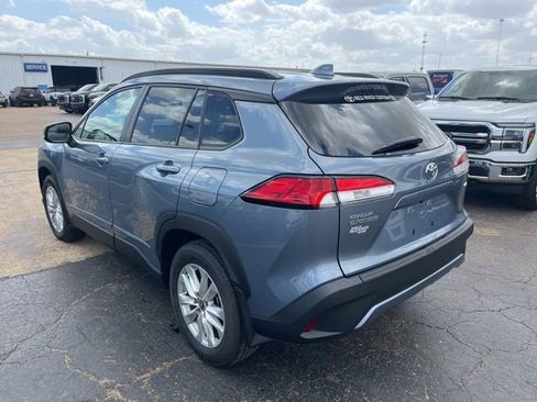 Used 2023 Toyota Corolla Cross LE FWD image 6