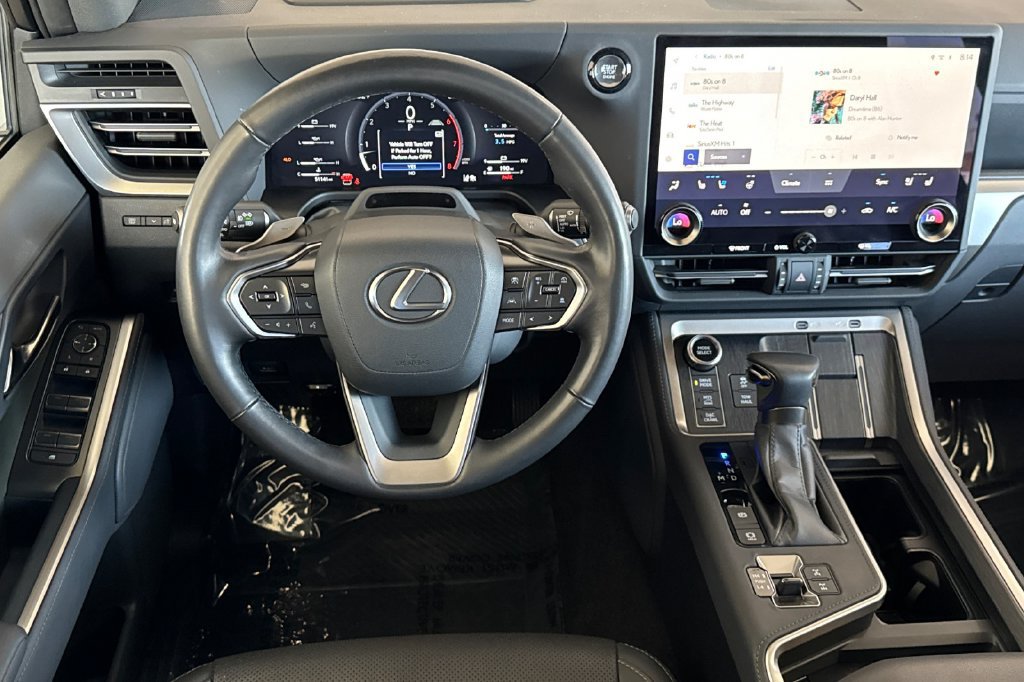 Used 2024 Lexus GX 550 AWD/4WD image 16