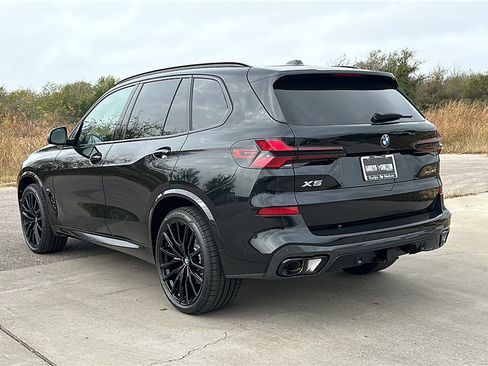 New 2026 BMW X5 xDrive40i w/ M Sport Package image 6
