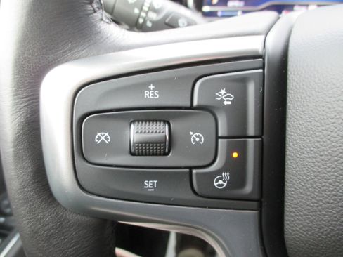 Used 2023 Chevrolet Silverado 1500 RST w/ Z71 Off-Road Package image 24