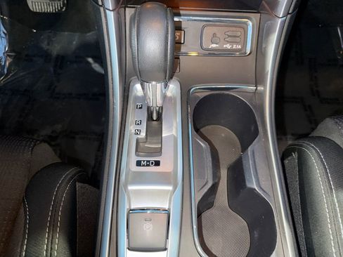 Used 2020 Subaru Ascent Premium w/ Sport Package image 19