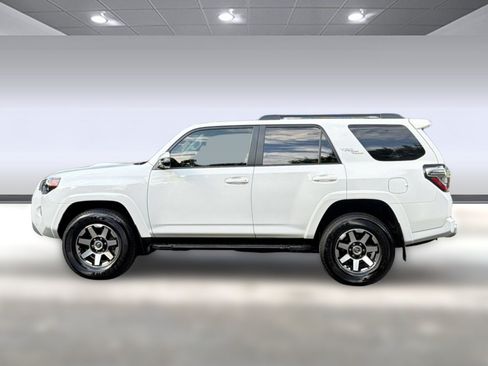 Used 2024 Toyota 4Runner TRD Off-Road Premium w/ Off Road Premium Plus Package AWD/4WD image 2