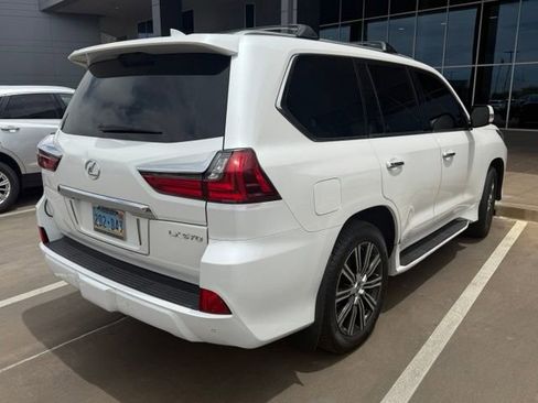Used 2018 Lexus LX 570 4WD w/ Luxury Package image 3