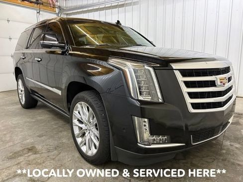 Used 2019 Cadillac Escalade Premium Luxury AWD/4WD image 1