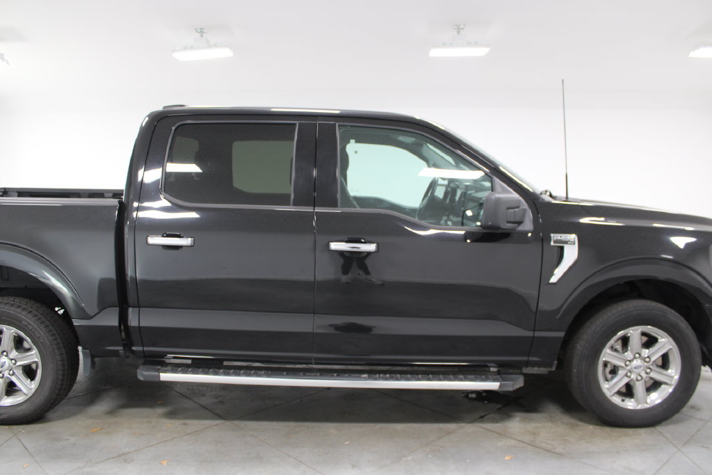 Used 2025 Ford F150 XLT w/ Equipment Group 301A Standard RWD image 11