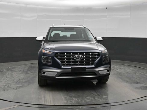 New 2026 Hyundai Venue SEL FWD image 2