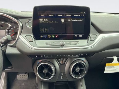 New 2026 Chevrolet Blazer LT w/ Convenience Package FWD image 27