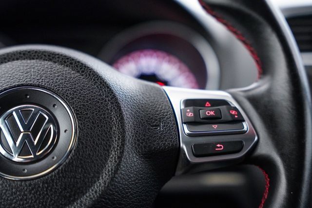 Used 2011 Volkswagen GTI 4-Door FWD image 50