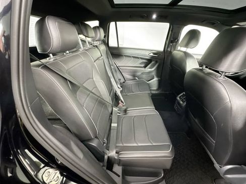 Used 2022 Volkswagen Tiguan SEL R-Line AWD/4WD image 29