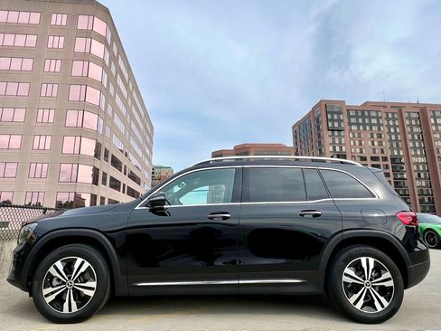 Certified 2025 Mercedes-Benz GLB 250 4MATIC image 7