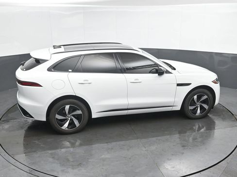Used 2024 Jaguar F-PACE R-Dynamic S image 37