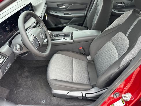 New 2026 Nissan Sentra SV w/ SV Convenience Package FWD image 9