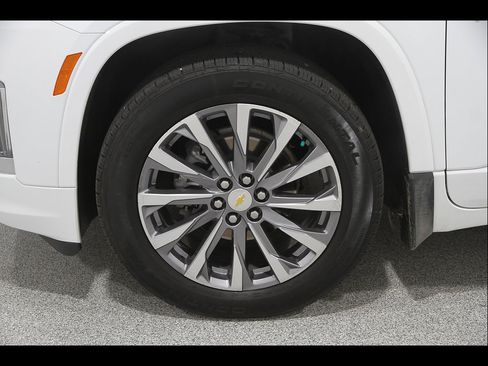 Certified 2022 Chevrolet Traverse Premier FWD image 25