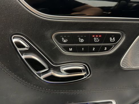 Used 2017 Mercedes-Benz S 550 Cabriolet image 26