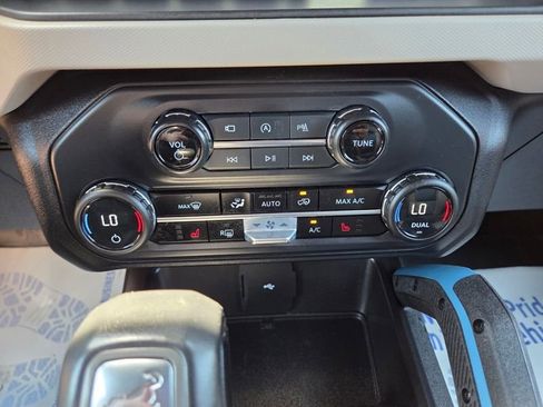 Used 2023 Ford Bronco Wildtrak AWD/4WD image 43