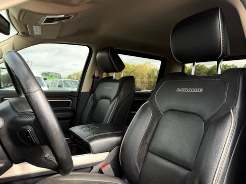 Used 2020 RAM 1500 Laramie AWD/4WD image 25