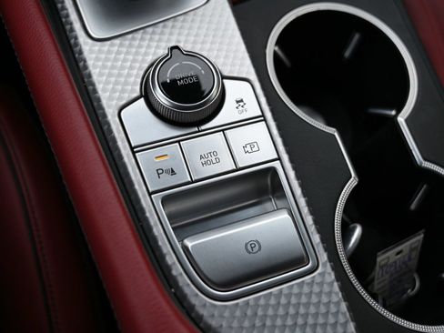 Used 2023 Genesis G70 2.0T w/ Sport Prestige Package image 35