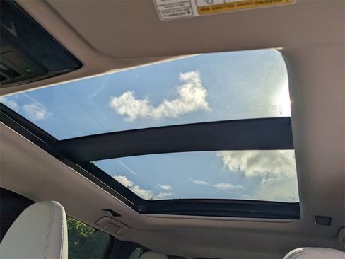 New 2025 Mitsubishi Outlander SEL image 21