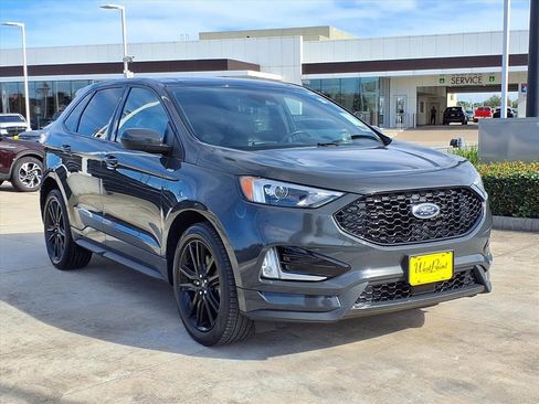 Used 2021 Ford Edge ST-Line image 27