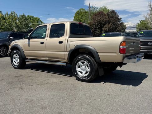 Used 2004 Toyota Tacoma PreRunner RWD image 18