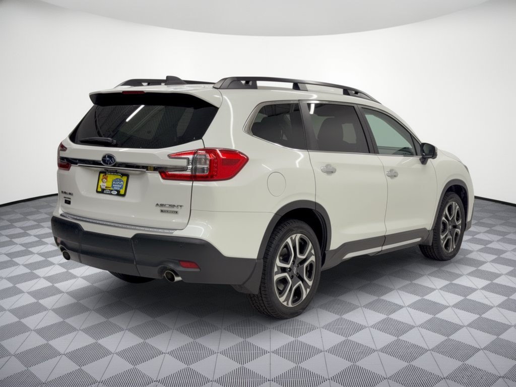 Used 2023 Subaru Ascent Touring AWD/4WD image 9