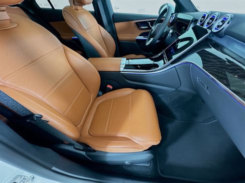 New 2026 Mercedes-Benz GLC 300 image 31