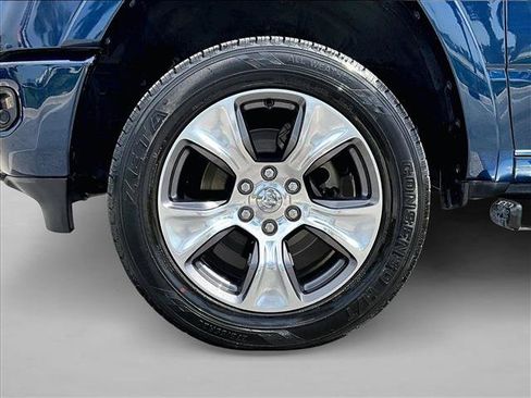 Used 2021 RAM 1500 Laramie w/ Sport Appearance Package AWD/4WD image 10