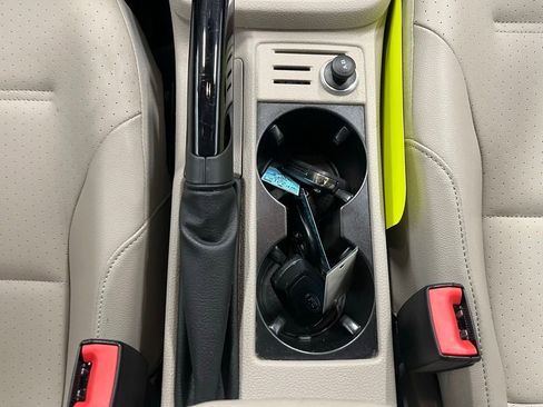 Used 2015 Volkswagen Golf TDI S image 14