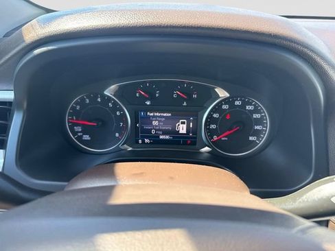Used 2023 GMC Acadia SLE w/ Driver Convenience Package FWD image 26
