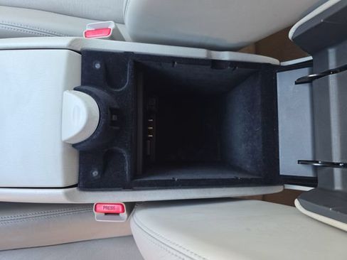 Used 2010 INFINITI EX35 Journey RWD image 38