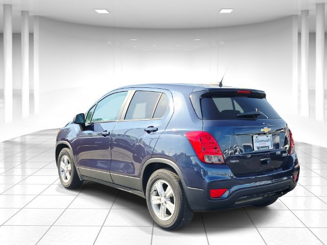 Used 2019 Chevrolet Trax LS w/ Tint and Cruise Package FWD image 3