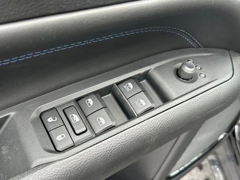 New 2026 Jeep Compass Latitude image 13