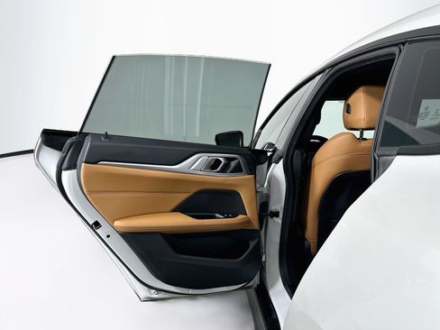 Used 2023 BMW i4 eDrive40 w/ M Sport Package RWD image 27