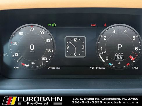 Used 2024 Land Rover Defender 110 X-Dynamic SE AWD/4WD image 23
