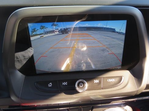 Used 2017 Chevrolet Camaro SS image 22