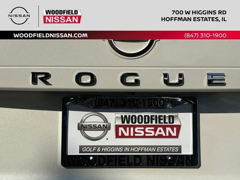 Certified 2023 Nissan Rogue Platinum w/ Platinum Premium Package AWD/4WD image 11