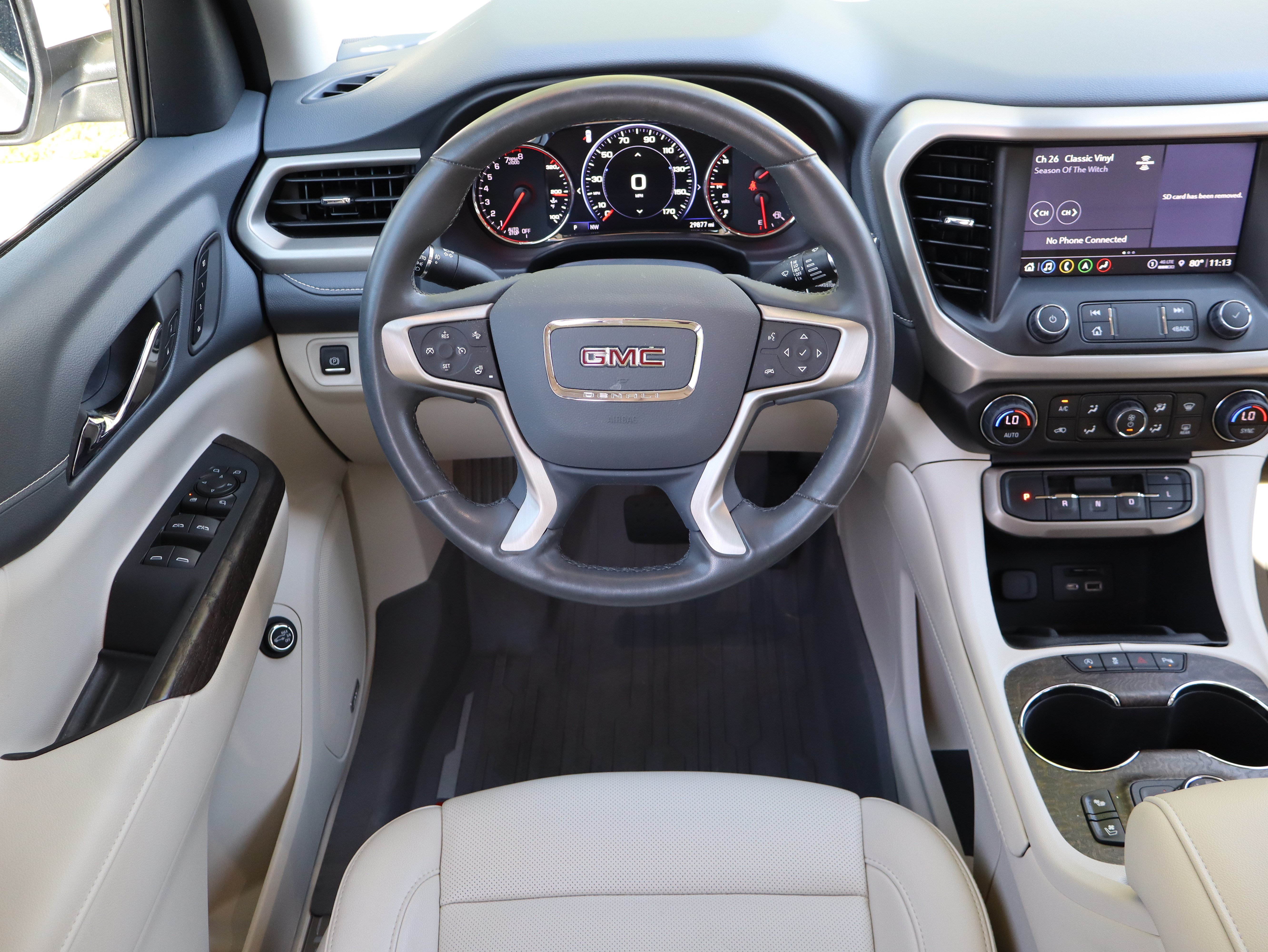 Used 2023 GMC Acadia Denali w/ Denali Ultimate Package FWD image 18