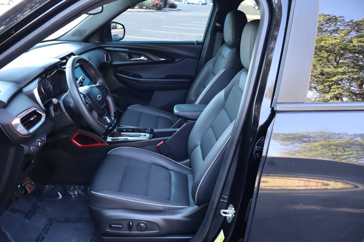 Used 2021 Chevrolet TrailBlazer RS w/ Technology Package AWD/4WD image 19