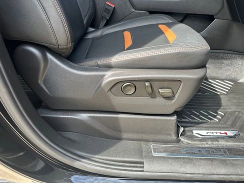 Used 2024 GMC Sierra 3500 AT4 w/ AT4 Premium Plus Package AWD/4WD image 25